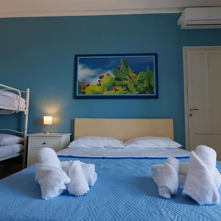 Donna Rosalia Apartment